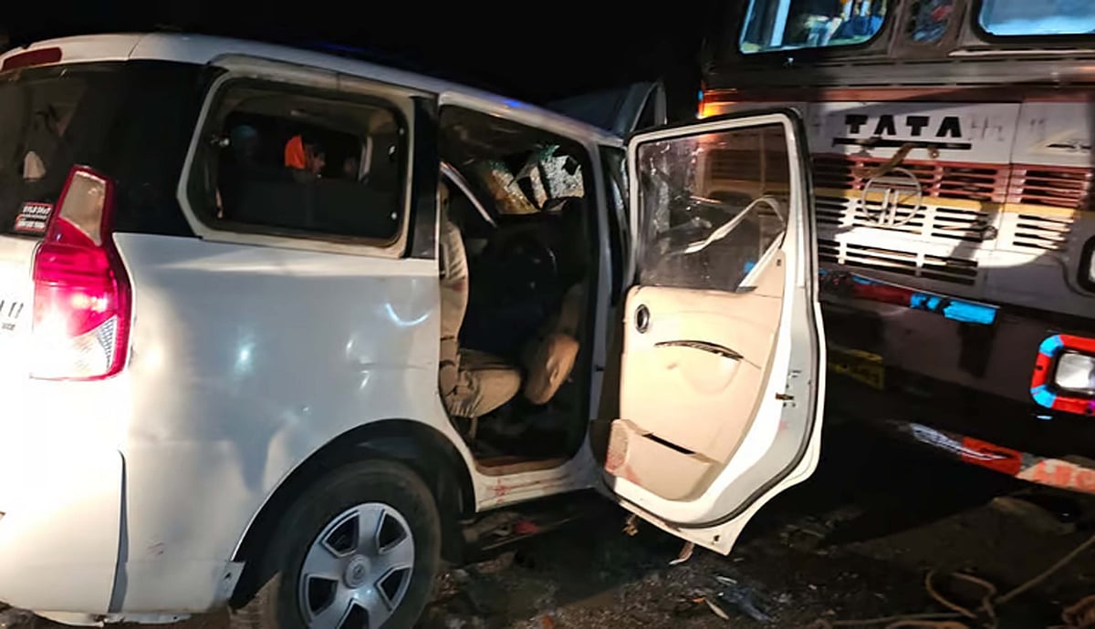 <div class="paragraphs"><p>سوشل میڈیا</p></div>