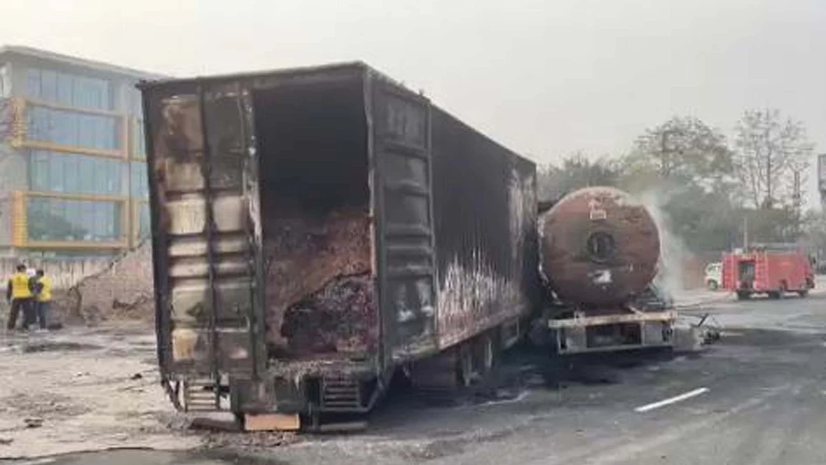 <div class="paragraphs"><p>سوشل میڈیا</p></div>