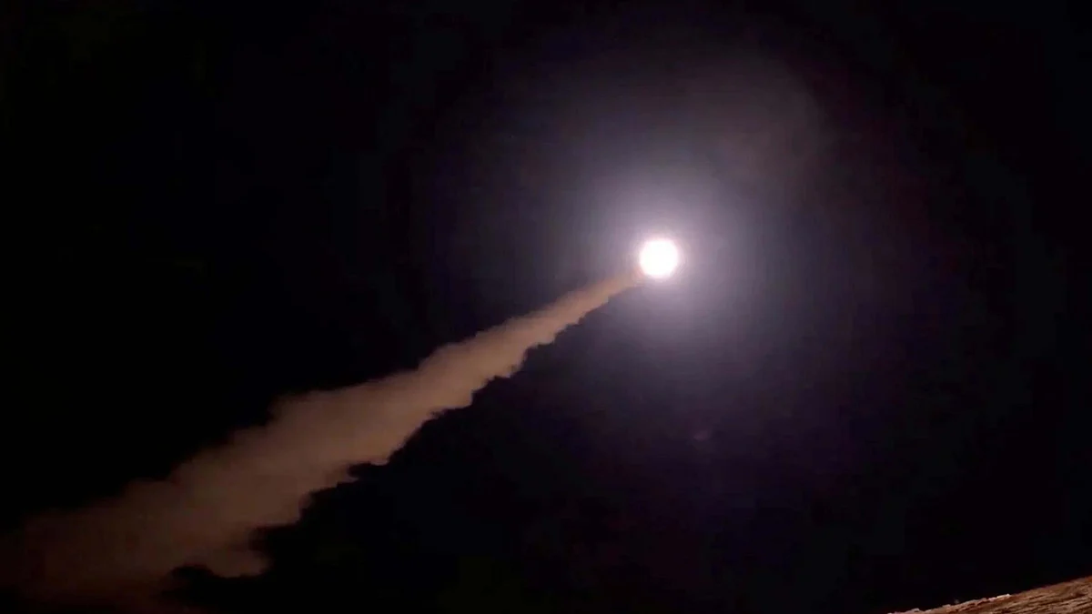 <div class="paragraphs"><p>سوشل میڈیا</p></div>