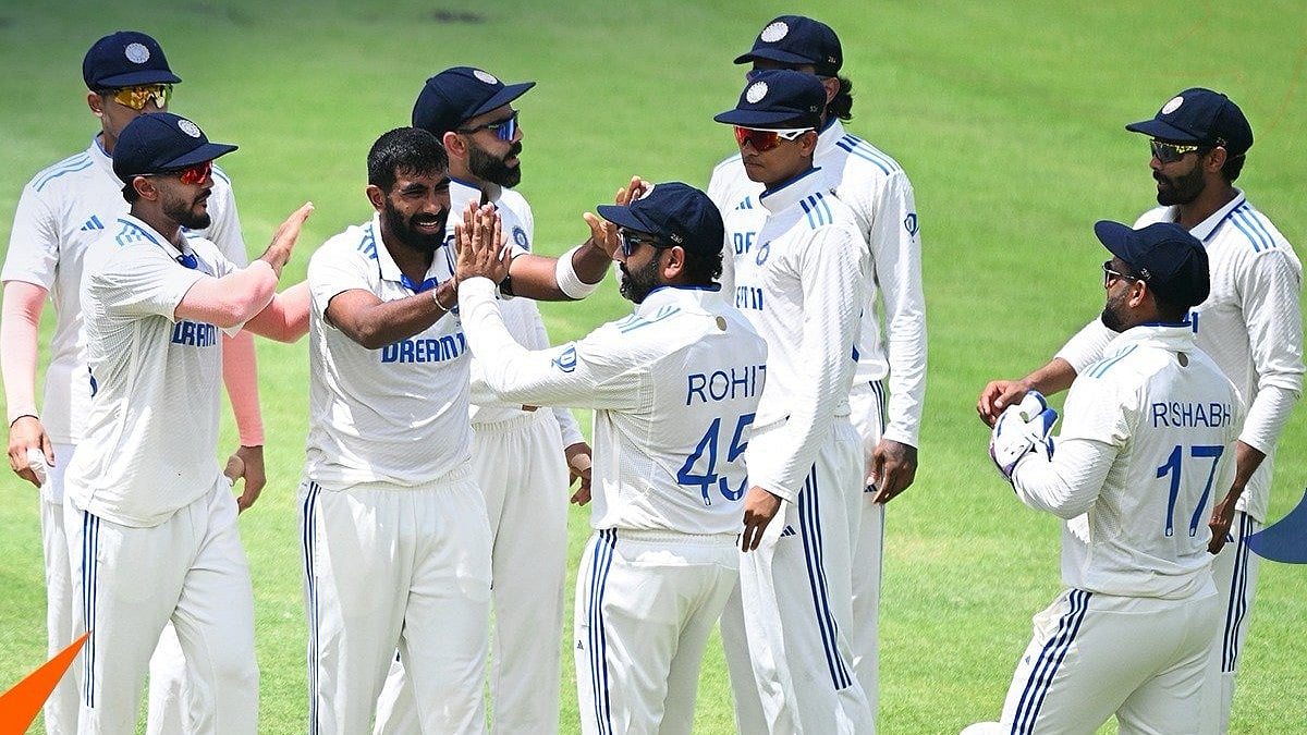 <div class="paragraphs"><p>ہندوستانی ٹیم، تصویر&nbsp;<a href="https://x.com/BCCI">@BCCI</a></p></div>