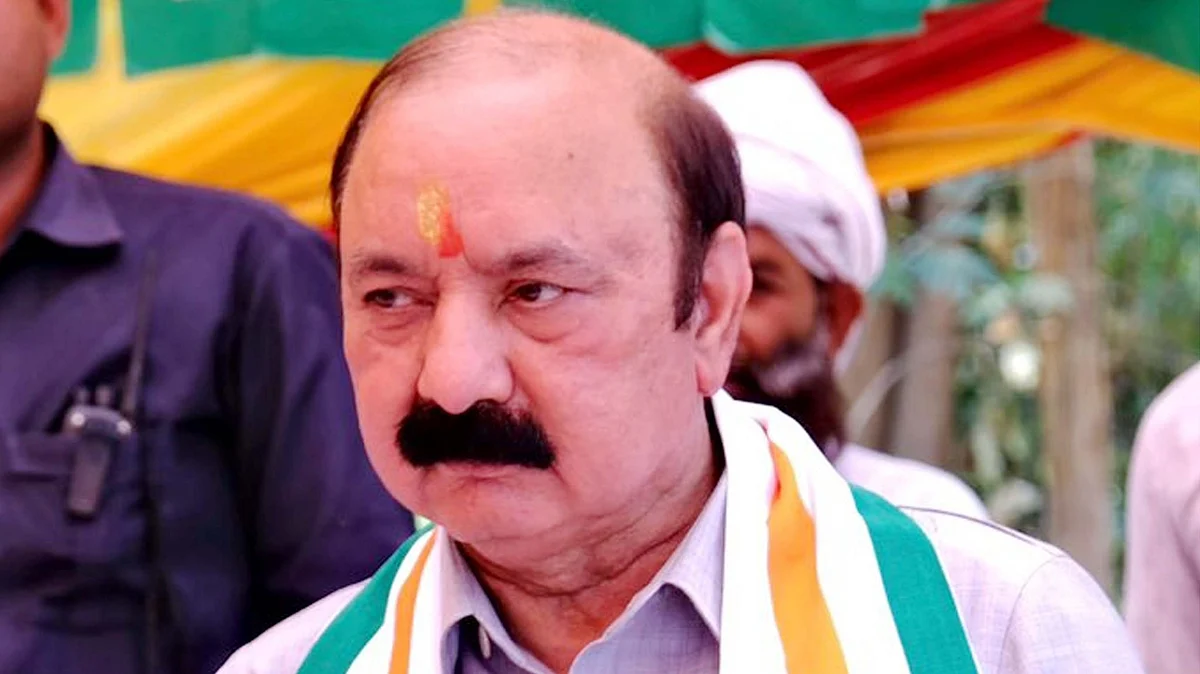 <div class="paragraphs"><p>امیٹھی سے رکن پارلیمنٹ کشوری لال شرما</p></div>