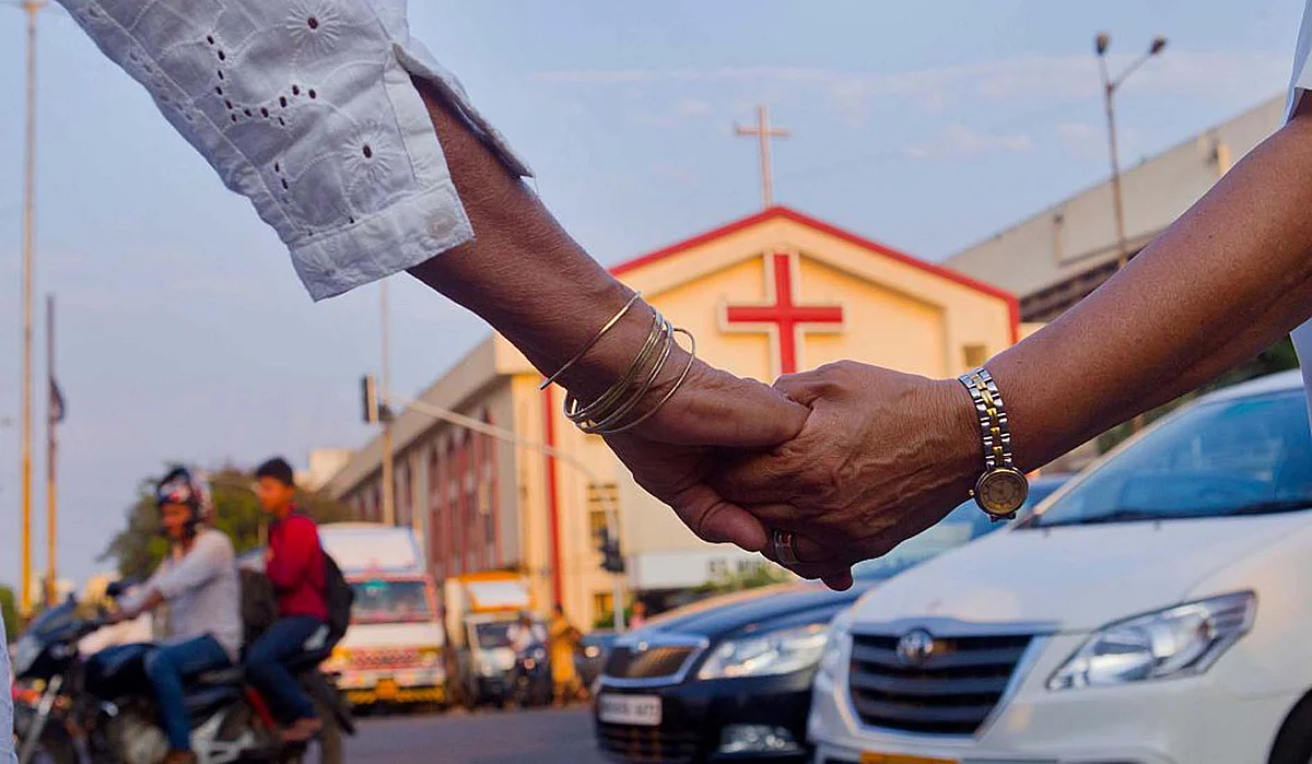 تشدد رک نہیں رہا، آخر ہم کہاں جا رہے ہیں... حمرا قریشی