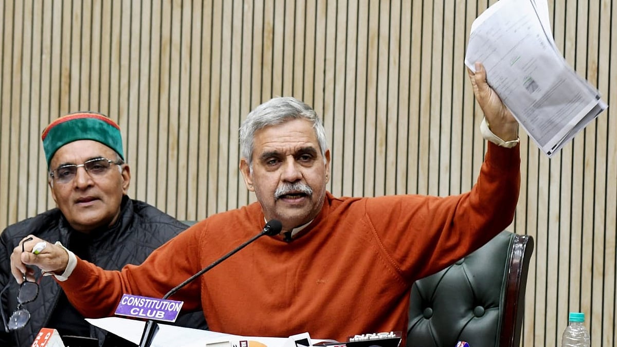 <div class="paragraphs"><p>پریس کانفرنس کرتے ہوئے کانگریس لیڈر سندیپ دیکشت، تصویر ویپن/قومی آواز</p></div>