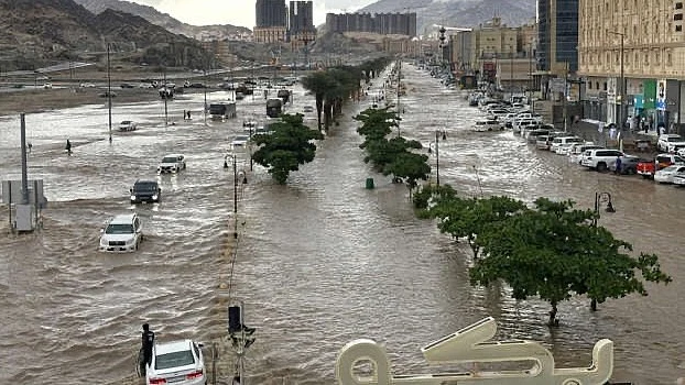 <div class="paragraphs"><p>سعودی عرب میں سیلاب کا نظارہ، تصویر سوشل میڈیا</p></div>