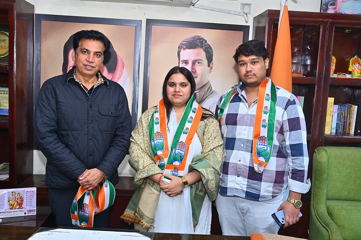 دہلی اسمبلی انتخاب سے قبل کانگریس لگاتار ہو رہی مضبوط، درجنوں عآپ اور بی جے پی لیڈران کانگریس میں شامل