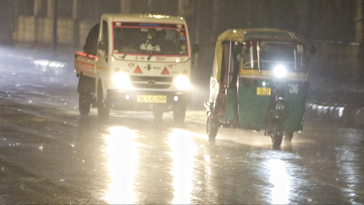 دہلی-این سی آر کے کئی علاقوں میں آج پھر بوندا باندی کا امکان