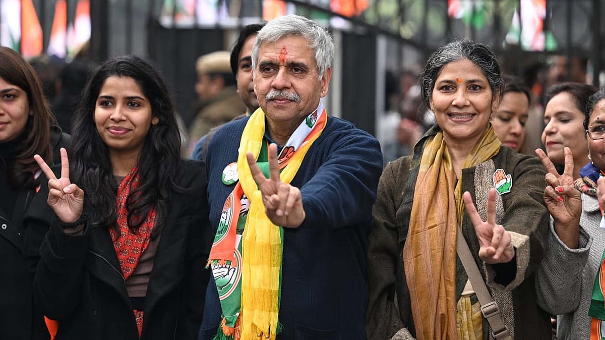 <div class="paragraphs"><p>تصویر قومی آواز / وپن</p></div>