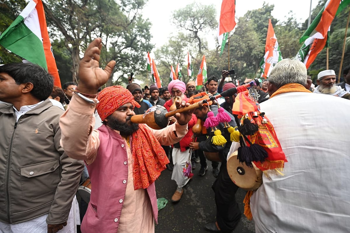سندیپ دکشت کی نامزدگی ریلی میں قدآور کانگریس لیڈران کی شرکت، دیویندر یادو نے کہا- ’عآپ میں خوف کا ماحول‘