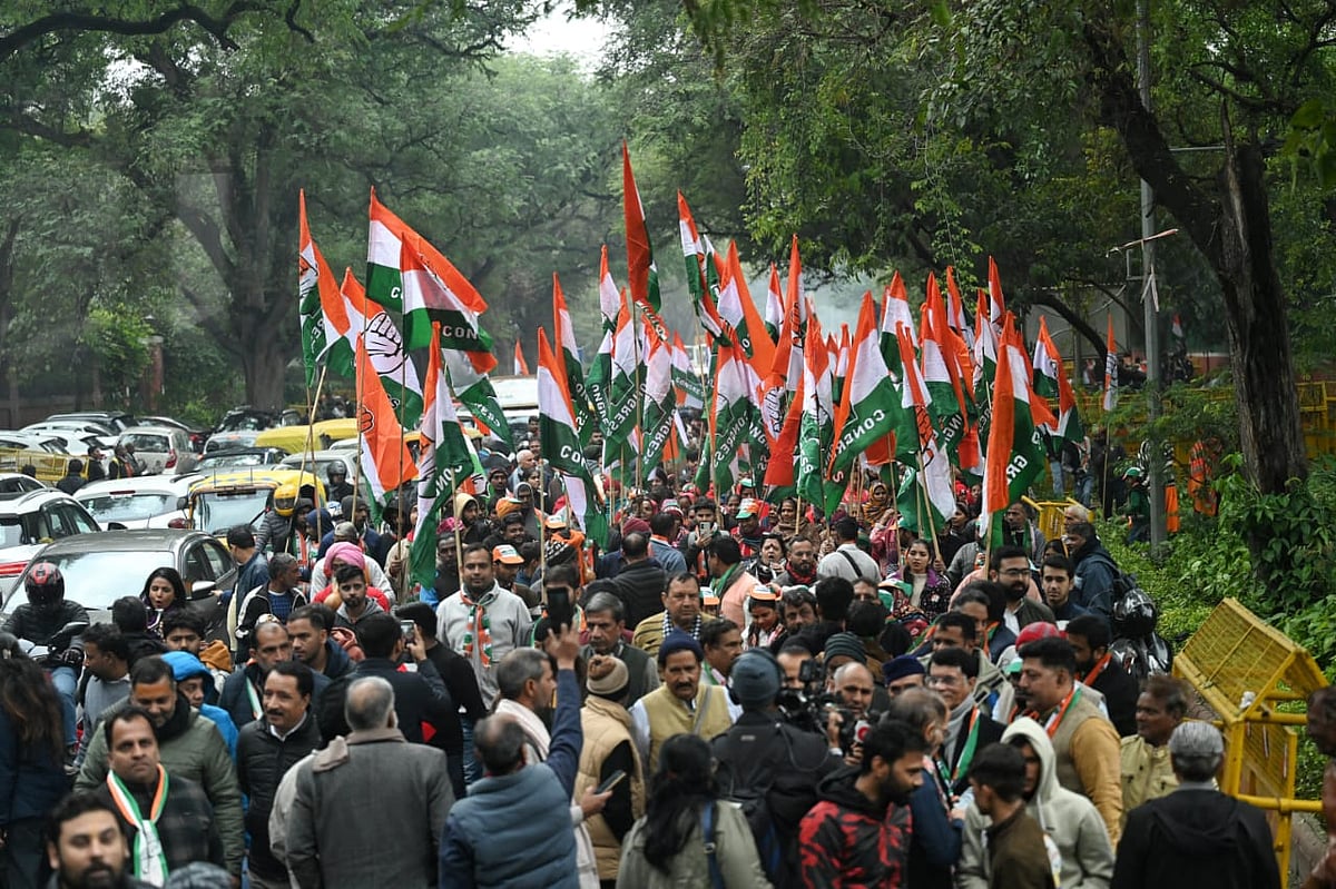 سندیپ دکشت کی نامزدگی ریلی میں قدآور کانگریس لیڈران کی شرکت، دیویندر یادو نے کہا- ’عآپ میں خوف کا ماحول‘