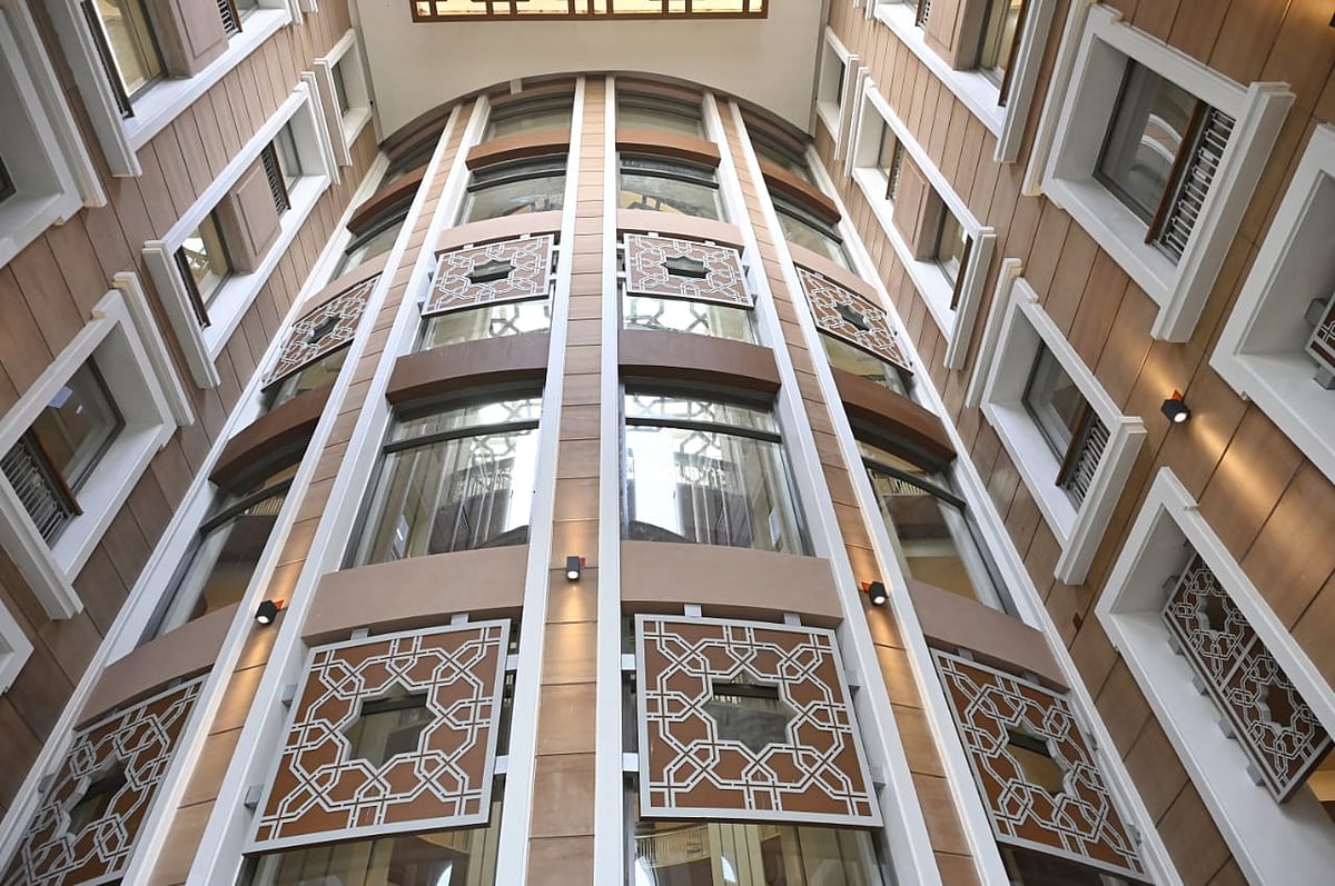 جمہوریت میں مضبوط اپوزیشن لازمی، ’اندرا بھون‘ قوم کے آئینی اصولوں کی حفاظت کا عزم: اجے ماکن