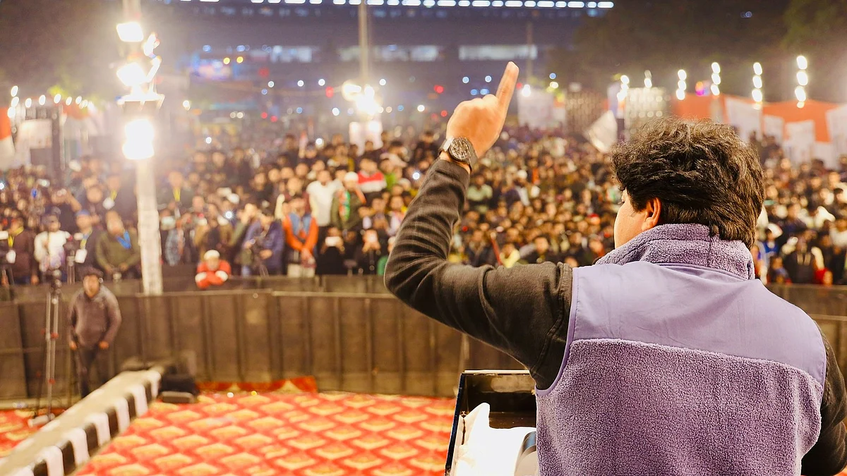 <div class="paragraphs"><p>دہلی کے صدر بازار اسمبلی حلقہ میں عوام سے خطاب کرتے ہوئے کانگریس لیڈر عمران پرتاپ گڑھی، تصویر @ShayarImran</p></div>