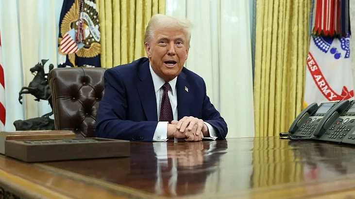 <div class="paragraphs"><p>ڈونلڈ ٹرمپ / آئی اے این ایس</p></div>