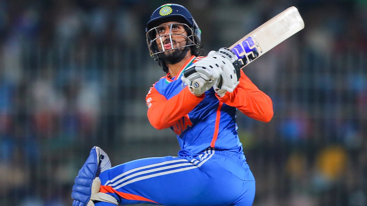 ہندوستان نے سنسنی خیز مقابلے میں انگلینڈ کو دو وکٹوں سے شکست دی، تلک ورما کی شاندار کارکردگی