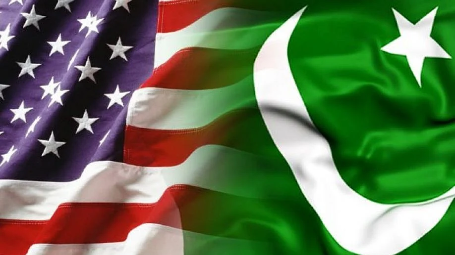 <div class="paragraphs"><p>امریکہ اور پاکستان کا پرچم</p></div>