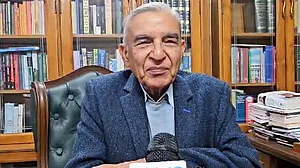 <div class="paragraphs"><p>پون بنسل / آئی اے این ایس</p></div>