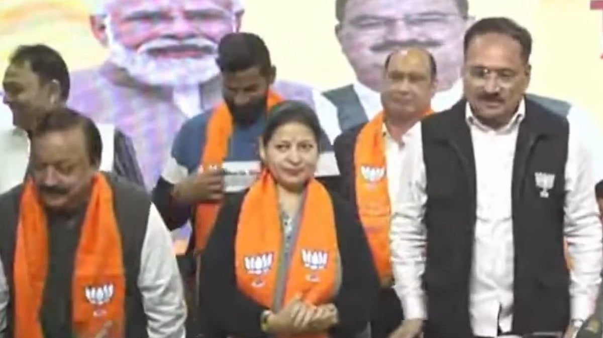 دہلی اسمبلی انتخاب: ووٹنگ سے چند روز قبل عام آدمی پارٹی کو خیرباد کہنے والے آٹھوں اراکین اسمبلی بی جے پی میں شامل