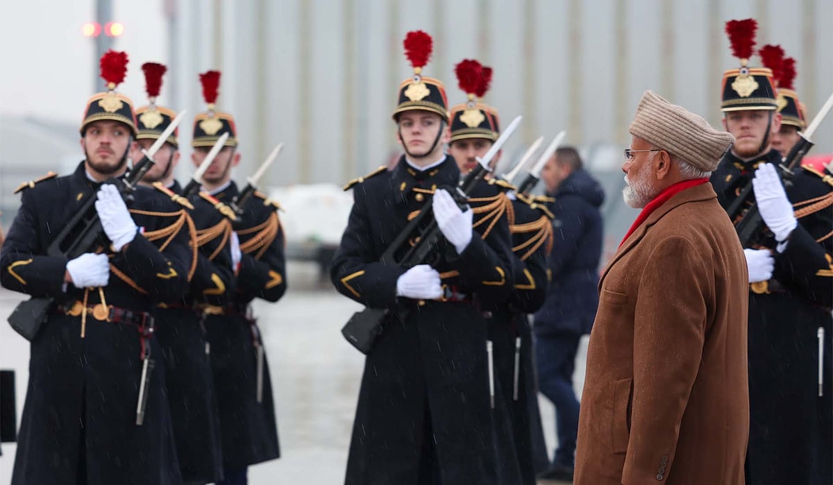 وزیر اعظم مودی کا تین روزہ دورۂ فرانس، 'اے آئی ایکشن سمٹ' کی مشترکہ صدارت اور دو طرفہ مذاکرات