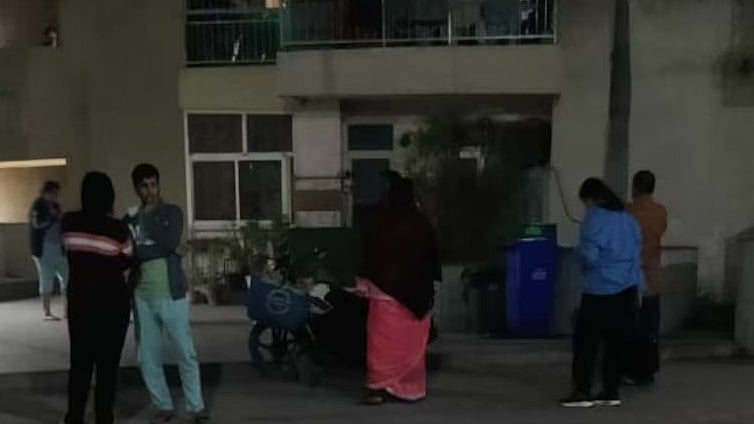 مرادآباد،سہارنپور،الور،متھرا،آگرہ سمیت شمالی ہندوستان کے کئی علاقوں میں زلزلے کے شدید جھٹکے