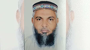 گجرات تبدیلیٔ مذہب معاملہ: 3 سالوں سے قید و بند کی صعوبت برداشت کر رہے عالم دین کی ضمانت سپریم کورٹ سے منظور
