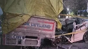 پنچکولہ میں تیز رفتار کار کی ٹرک سے زبردست ٹکر، گاڑی کے پرخچے اُڑے، 4 نوجوانوں کی موت