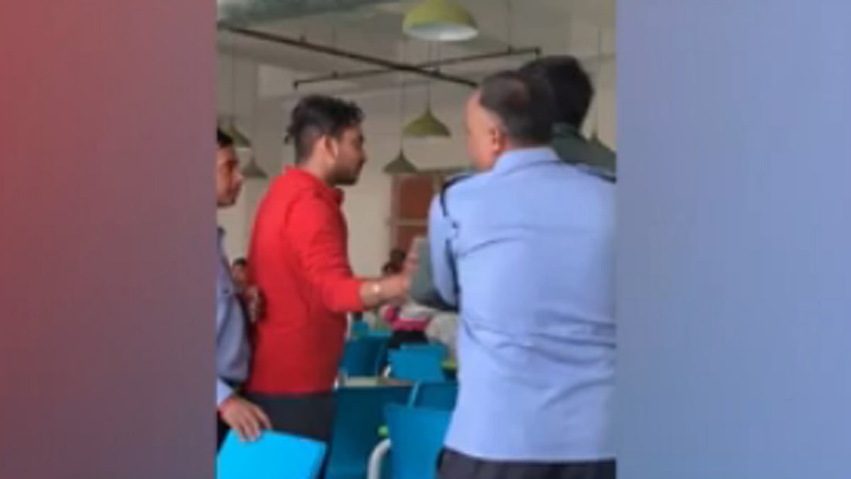 <div class="paragraphs"><p>ویڈیو گریب</p></div>