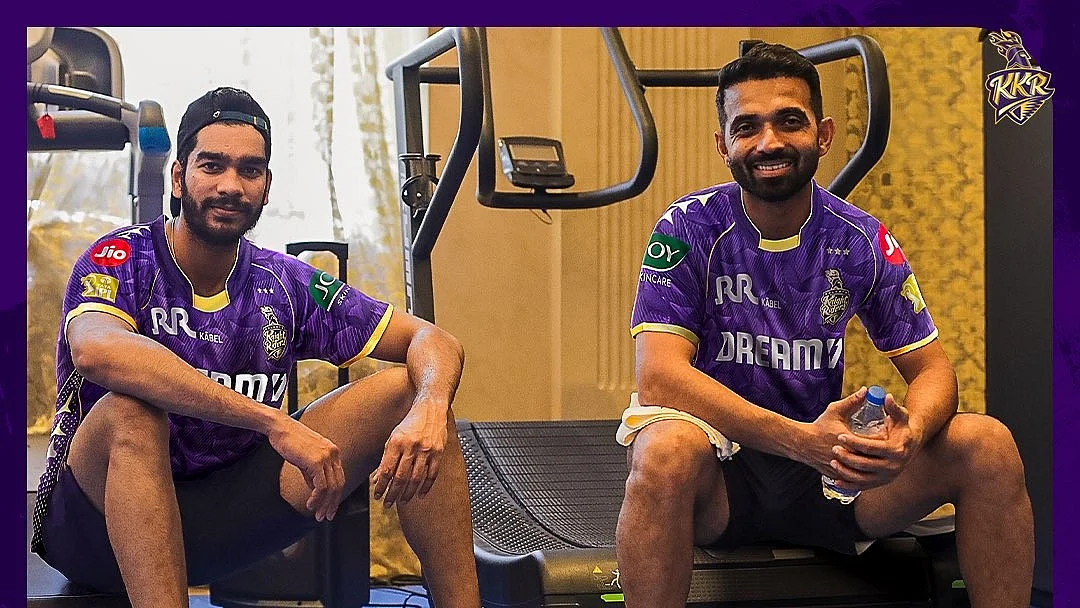 <div class="paragraphs"><p>اجنکیا رہانے اور ونکٹیش ایئر، تصویر&nbsp;<a href="https://x.com/KKRiders">KKRiders</a></p></div>