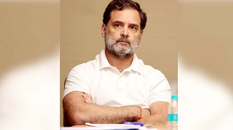 بی سی سی آئی کی بڑی کارروائی، اسسٹنٹ کوچ ابھیشیک نائر اور فیلڈنگ کوچ دلیپ کوچنگ اسٹاف سے ہٹائے گئے