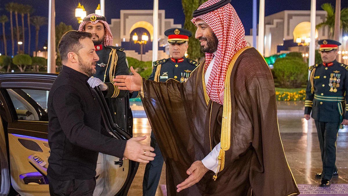 <div class="paragraphs"><p>محمد بن سلمان اور ولادیمیر زیلنسکی/ تصویر 'ایکس'</p></div>