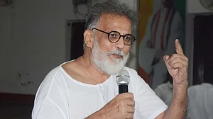کیرالہ میں تشار گاندھی کے خلاف نعرے بازی، آر ایس ایس-بی جے پی کارکنان پر مقدمہ درج