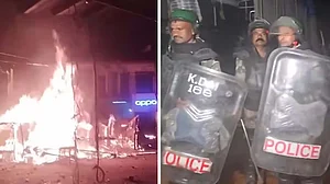 جھارکھنڈ: گریڈیہہ میں ہولی جلوس کے دوران جھڑپ، دکانوں اور گاڑیوں کو آگ لگائی گئی، کئی زخمی