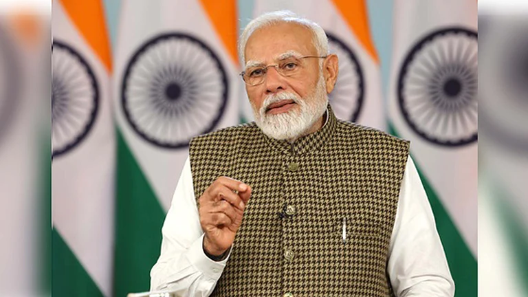 بلدیاتی انتخابات میں تاخیر، مہاراشٹر الیکشن کمیشن کو سپریم کورٹ کی پھٹکار، 31 جنوری 2026 تک انتخاب کرانے کا دیا حکم