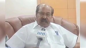 بی جے پی حکومت حدبندی کے ذریعے جنوبی ریاستوں کی نشستیں کم کرنا چاہتی ہے: ویرپّا موئلی