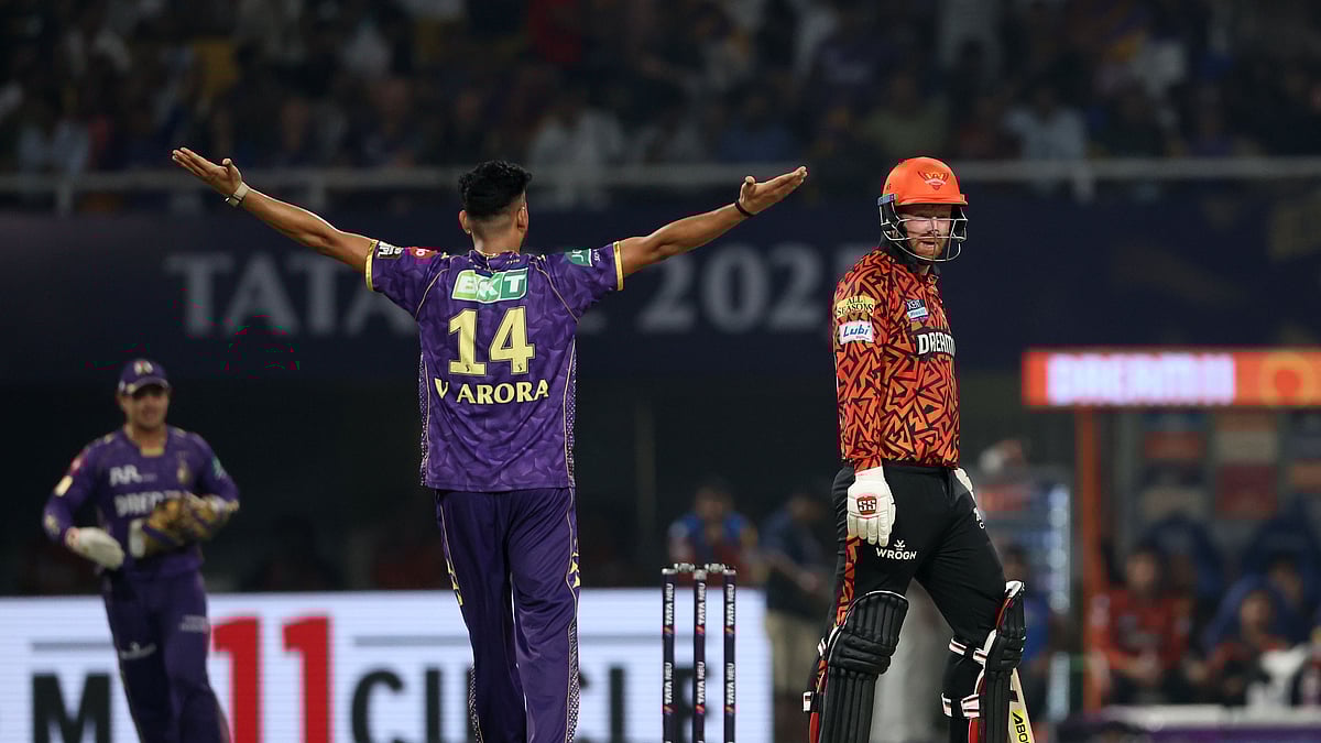 <div class="paragraphs"><p>وکٹ لینے کے بعد جشن مناتے ہوئے ویبھو اروڑا، تصویر <a href="https://x.com/IPL">@IPL</a></p></div>