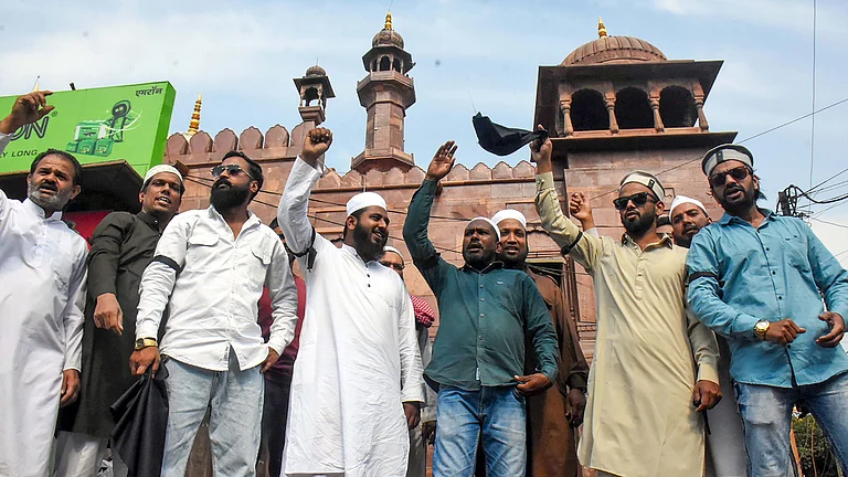 <div class="paragraphs"><p>آئی اے این ایس</p></div>