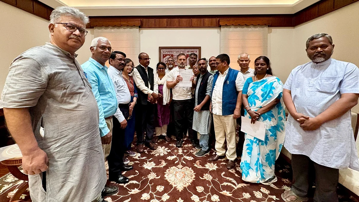 <div class="paragraphs"><p>تصویر <a href="https://x.com/RahulGandhi">@RahulGandhi</a></p></div>