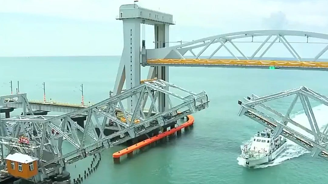 تمل ناڈو: وزیر اعظم نریندر مودی نے رامیشورم میں ’پمبن ریل پُل‘ کا کیا افتتاح