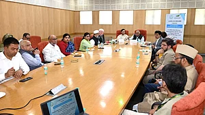 جامعہ ہمدرد: نایاب مخطوطات کے ڈیجیٹائزیشن منصوبہ کا آغاز، دبئی کے جُمعہ الماجد مرکز کا اہم تعاون حاصل