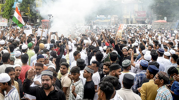 <div class="paragraphs"><p>وقف ترمیمی قانون کے خلاف مظاہرہ، تصویر سوشل میڈیا</p></div>