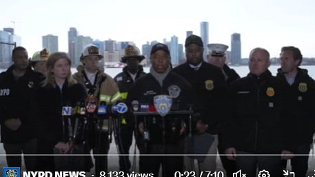 امریکہ: مین ہیٹن کے قریب ہڈسن دریا میں ہیلی کاپٹر گر کر تباہ، پائلٹ سمیت 6 افراد ہلاک