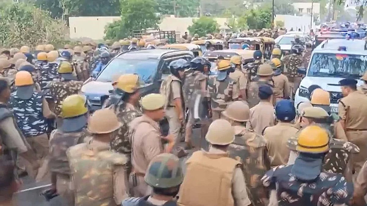 <div class="paragraphs"><p>سوشل میڈیا</p></div>