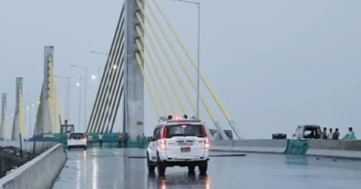 بہار میں 3831 کروڑ روپے میں تیار پُل کا وزیر اعلیٰ نتیش کمار نے 4 روز قبل کیا تھا افتتاح، اب شگاف دیکھ کر سبھی حیران