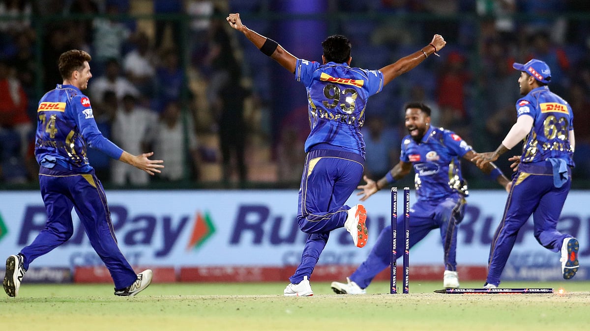 رن آؤٹ کی عجیب و غریب ہیٹ ٹرک بنا کر ممبئی انڈینز نے دہلی کیپٹلس کو دی شکست