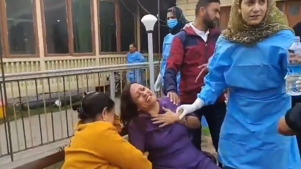 <div class="paragraphs"><p>پہلگام حملہ کے بعد چیخ و پکار کا منظر، تصویر سوشل میڈیا</p></div>