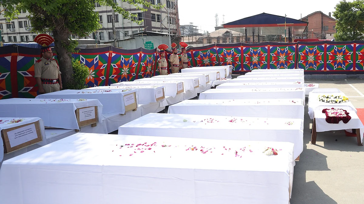 دہشت گردوں کے منصوبوں کو ناکام بنانے والے 4 اقدام... یوگیندر یادو