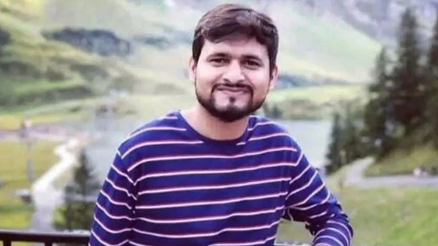 <div class="paragraphs"><p>پہلگام حملے میں جان گنوانے والے کانپور کے شبھم دویدی۔ (تصویر سوشل میڈیا)</p></div>