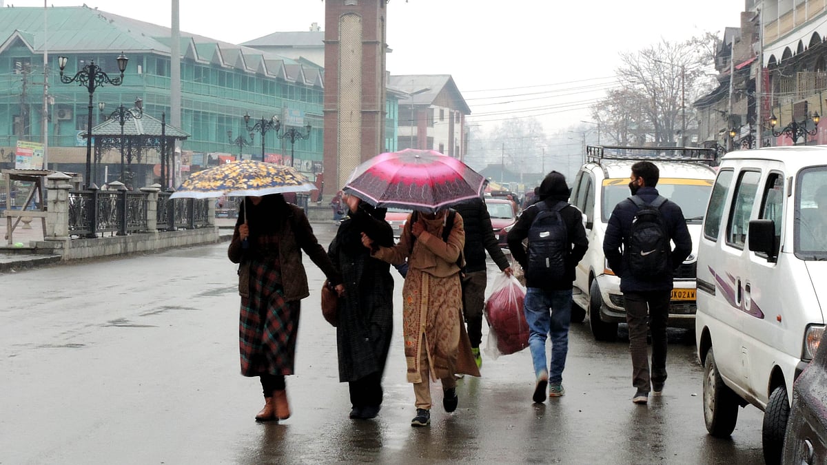 دہلی والوں کو گرمی سے ملے گی راحت، 10 سے زائد ریاستوں میں آندھی-بارش کے آثار، یلو الرٹ جاری