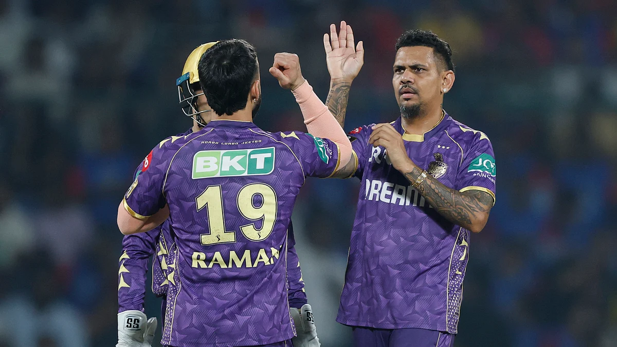 <div class="paragraphs"><p>سنیل نرائن وکٹ لینے کے بعد جشن مناتے ہوئے، تصویر&nbsp;<a href="https://x.com/IPL">@IPL</a></p></div>