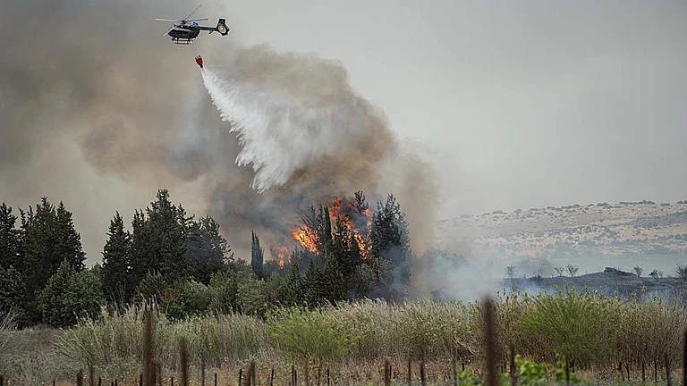 دہلی-یوپی میں تین دنوں تک آندھی-بارش کا امکان، محکمہ موسمیات کا یلو الرٹ جاری