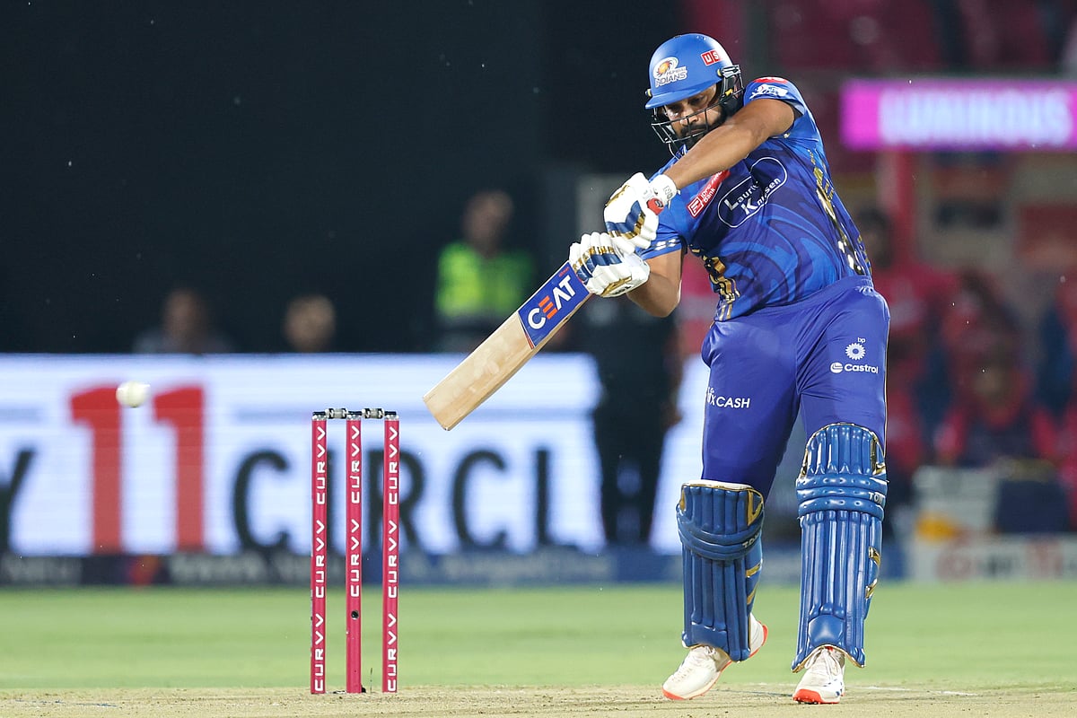 آئی پی ایل 2025: چنئی کے بعد راجستھان بھی پلے آف کی دوڑ سے باہر، ممبئی نے 100 رنوں سے دی شکست فاش