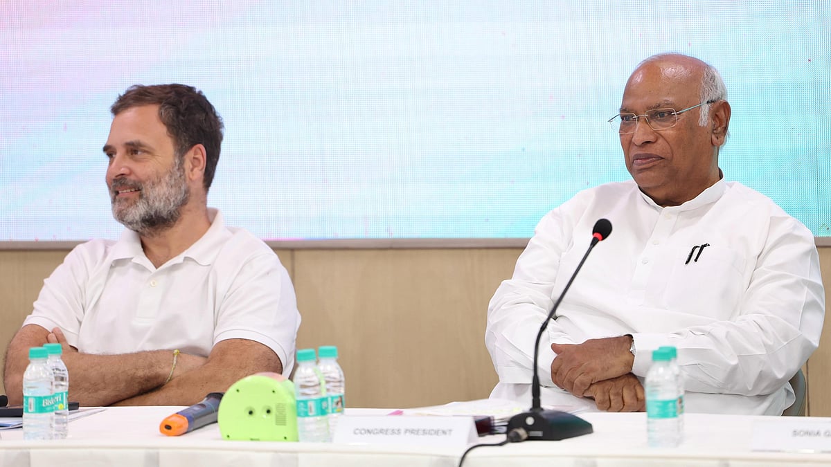 <div class="paragraphs"><p>کانگریس مجلس عاملہ کی میٹنگ کا منظر</p></div>